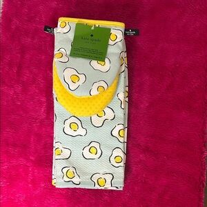 Kate Spade Egg Pattern Towel Set of two with two egg mitts